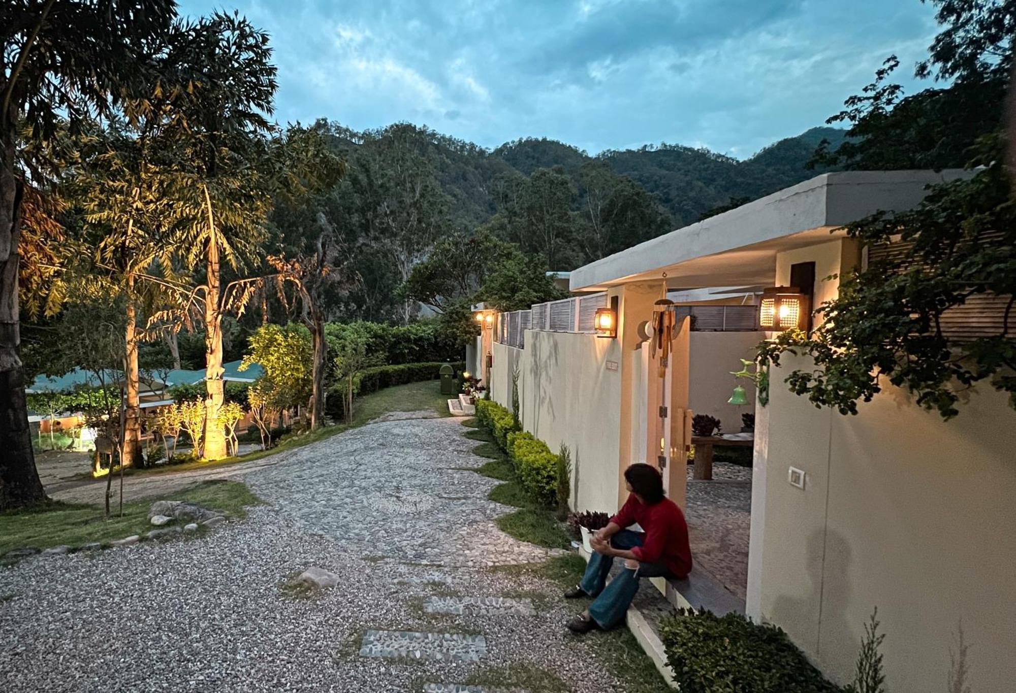 The Solluna Resort Marchula Exterior photo